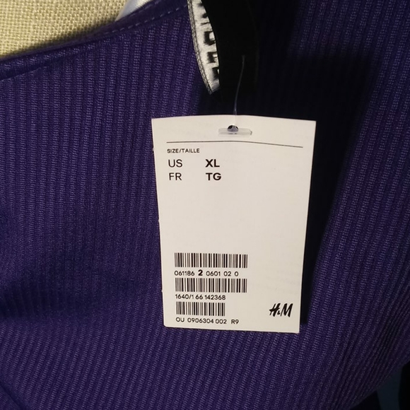 One-shoulder top - Picture 3 of 3